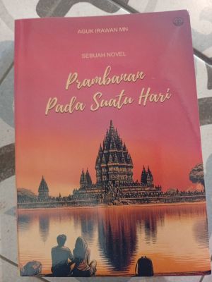 Prambanan Pada Suatu Hari